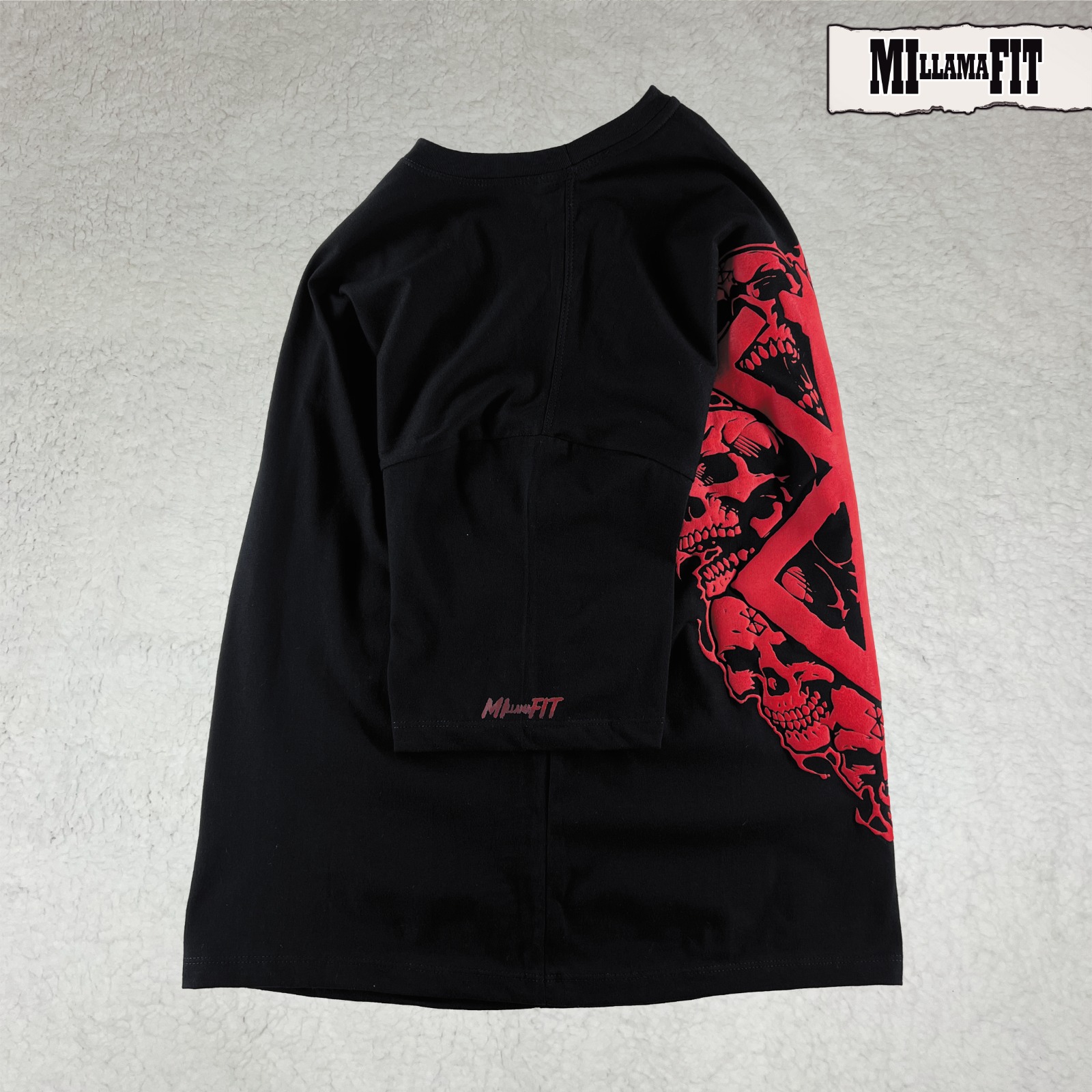 POLERA OVERSIZE BERSERK mod.1