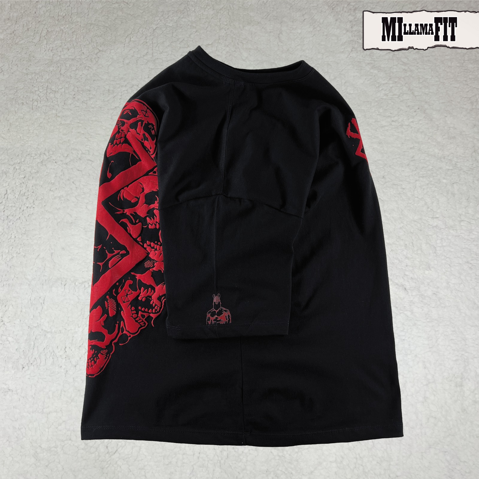 POLERA OVERSIZE BERSERK mod.1