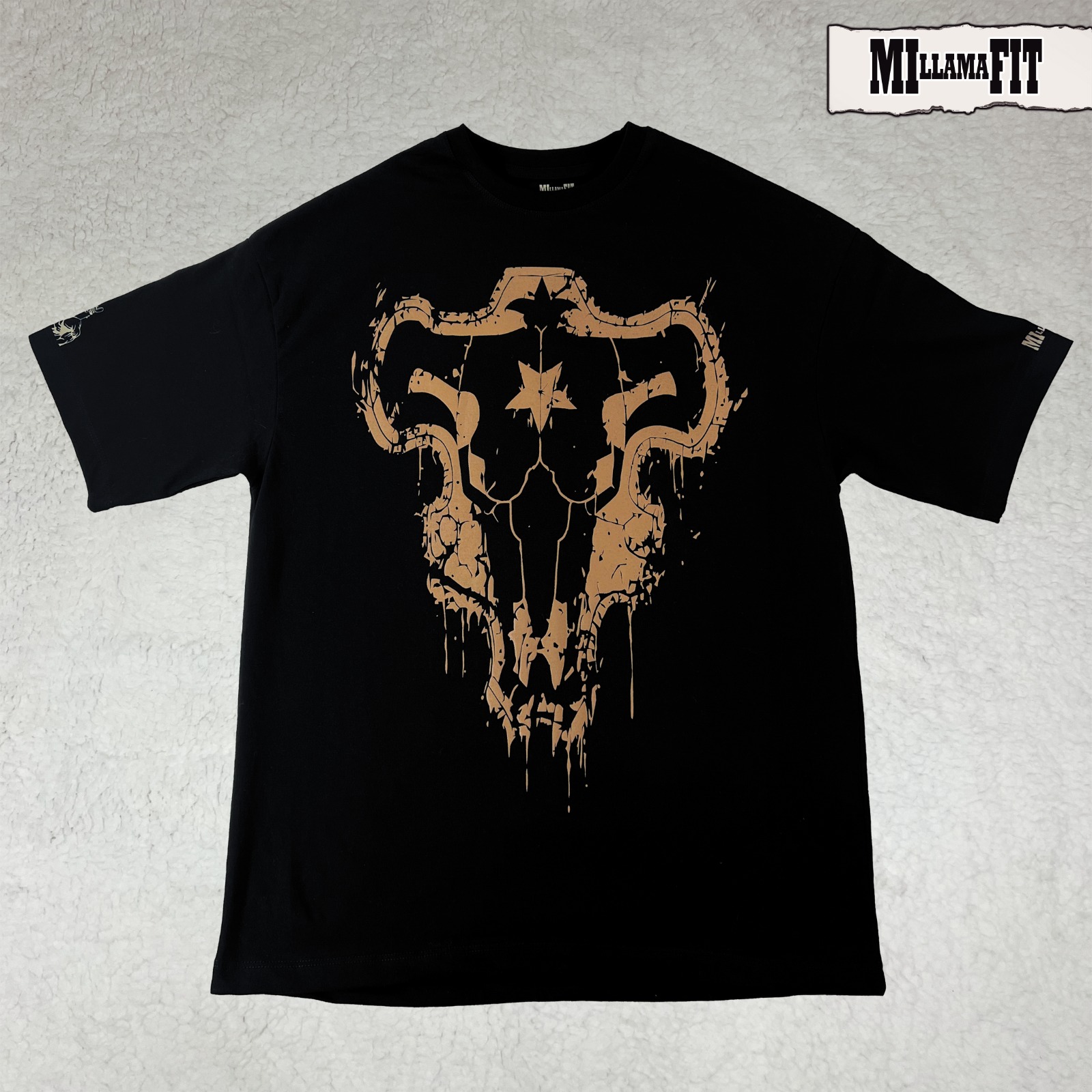 POLERA OVERSIZE BLACK CLOVER